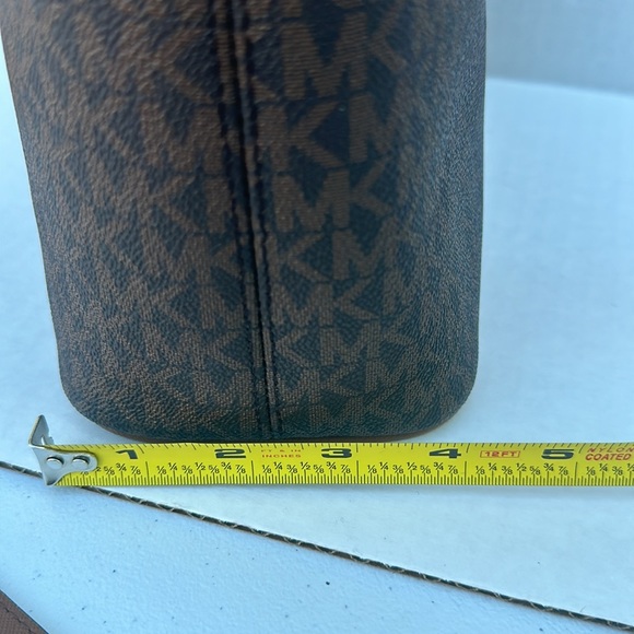 Michael Kors Small Tote Bag - Picture 12 of 12